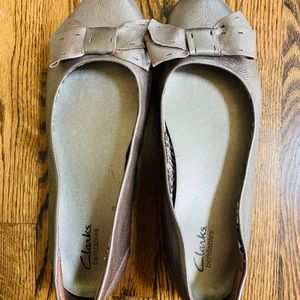 Women’s leather flats